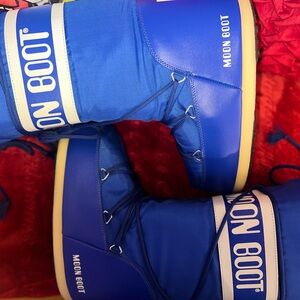 Moon Boot Vibrant Blue Footwear